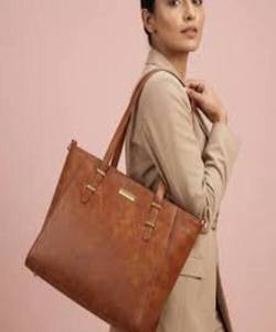 Bolso de Mano de Piel Sintética para Mujer, Más Vendido, con Elegante Decoración de Borlas, Cierre de Cremallera Seguro, Dos Asas, Amplio Espacio Interior - Product Image 1