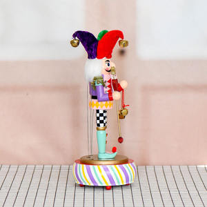 Nueva <span class=keywords><strong>Caja</strong></span> Musical <span class=keywords><strong>de</strong></span> Madera con Base <span class=keywords><strong>de</strong></span> Cascanueces <span class=keywords><strong>de</strong></span> Estilo Europeo, Acabado Pintado a Mano, Regalo Artesanal <span class=keywords><strong>de</strong></span> Navidad - Product Image 2