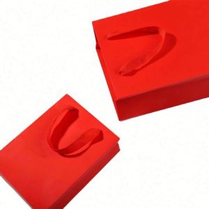 Bolsas de Regalo de Joyería de Lujo con Logotipo Personalizado al por Mayor, Bolsas de Compra de Papel Kraft Reciclables para Ropa con su Logotipo - Product Image 4