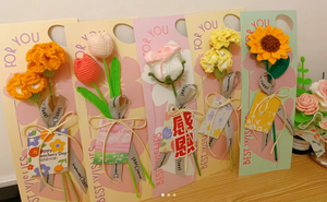 Ramo de Flores de Ganchillo Hecho a Mano, Ramo de Globos para el Día de la Madre, con Tarjeta de Felicitación, Suministros para el Día de la Madre - Product Image 4