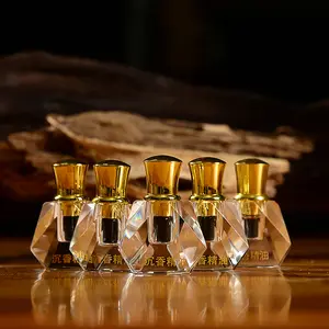 N ° 4 Bâtons d'encens à l'huile d'oud en bois d'agar Chilan Huile essentielle de qualité supérieure pour parfum et bouteille de parfum incluse