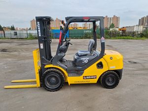 Chariot élévateur diesel Komatsu FD30T 3 tonnes - Product Image 3