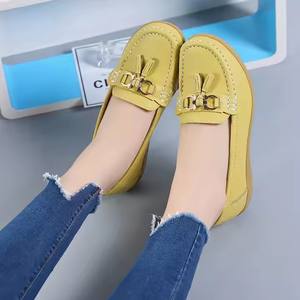 <span class=keywords><strong>Chaussures</strong></span> <span class=keywords><strong>bateau</strong></span> en cuir plat pour femmes confortables de haute qualité nouveau Style décontracté multicolore populaire grande taille <span class=keywords><strong>47</strong></span> caractéristique légère - Product Image 5