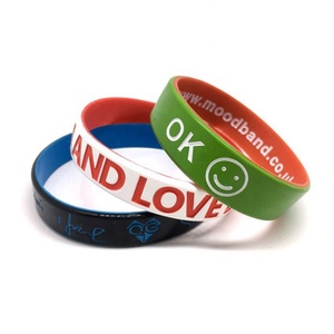 Cambio di colore braccialetto/braccialetto in silicone <span class=keywords><strong>UV</strong></span> test personalizzato in sunshin - Product Image 6