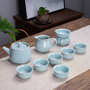 Set <span class=keywords><strong>di</strong></span> utensili da tè in ceramica in porcellana <span class=keywords><strong>di</strong></span> Guan elegante in dieci pezzi include teiera elegante e tazza Kuai Ke per la pratica del tè <span class=keywords><strong>di</strong></span> Kung Fu - Product Image 3