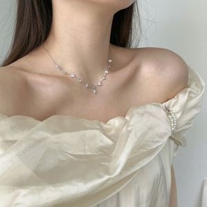 Dylam Elegance Design Fashion Fine Jewelry Women S925 <b>Silver</b> Non Tarnish 5A Zirconia Circle Four <b>Leaf</b> Clover Pendant <b>Necklace</b> - Product Image 4