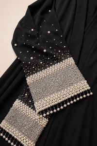 Abaya en crêpe pour femmes avec broderie à la main en pierres et perles, tenue islamique élégante et modeste, robe abaya de créateur, tenue de fête - Product Image 3