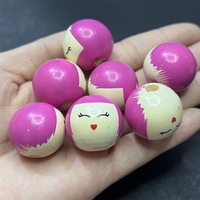 Manik-manik kayu bentuk kepala boneka tersenyum 25mm, bulat, untuk dekorasi gelang Natal, bahan DIY buatan tangan