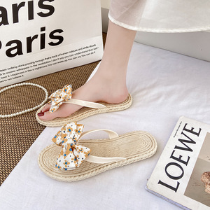 Tongs à semelles souples pour femmes, tongs <span class=keywords><strong>d</strong></span>'été à petits motifs floraux, tongs à nœud papillon, tongs antidérapantes, tongs plates pour la maison, <span class=keywords><strong>sandales</strong></span> pour femmes - Product Image 3