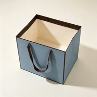Sacs en papier personnalisés de luxe avec votre propre logo pour vêtements, sacs d'emballage pour boutique de vêtements rose mat avec poignées en ruban