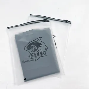 Embalagem de camisa para vestuário com zíper personalizado, sacos plásticos transparentes foscos com logotipo próprio