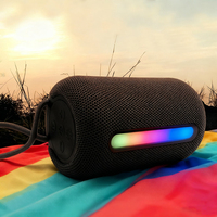 Speaker Mini LED RGB, pengeras suara Mini portabel kecil, nirkabel LED, Subwoofer luar ruangan, mendukung kartu TF, Radio, USB
