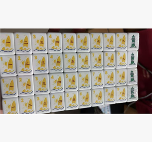 Set di Mahjong Americano Multistrato Personalizzato di Lusso Moderno, Tema Sirena Oceanica, Tessere Pieghevoli Ecologiche, Opera d'Arte in Acrilico Portatile - Product Image 2