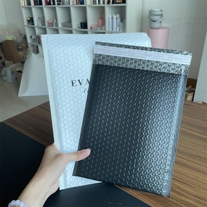 Thickened Composite Pearl Film <strong>Bubble</strong> <strong>Mailer</strong>, Self-Sealing Foam Envelope for Clothing Long Package Shipping in NA EU - Product Image 3
