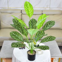 Tanaman Artifisial Terlaris Daun Calathea Orbifolia Plastik Buatan Tangan 65CM Ramah Lingkungan Tanaman Pot Natal untuk Meja Kerja Foto