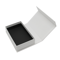Boîte cadeau en papier beige écologique en forme de livre, personnalisée OEM, pour bijoux, avec ruban, gaufrage et revêtement UV