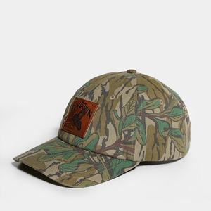 Gorras de Cuero Personalizadas con Camuflaje RealTree, Gorras de 6 Paneles con Cierre a Presión - Product Image 2
