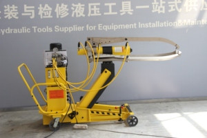Extracteur d'engrenage <span class=keywords><strong>hydraulique</strong></span> puissant à 3 bras antidérapant automatique monté sur véhicule de 50 tonnes ENERPAC identique - Product Image 3