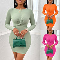 Nouvelle Robe Moulante Femme 2026 Sexy Décontractée à Col Rond et Manches Longues Torsadées pour Soirées et Clubs – Vente en Gros