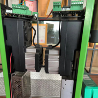 Barrière de parking compacte avec moteur sans balais 24V DC, tourniquet anti-pincement, protection IP54, contrôle d'accès 3S et borne de recharge