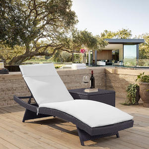 <span class=keywords><strong>Tumbona</strong></span> ligera Glamping, muebles <span class=keywords><strong>de</strong></span> cama <span class=keywords><strong>de</strong></span> día, <span class=keywords><strong>tumbona</strong></span> <span class=keywords><strong>de</strong></span> aluminio <span class=keywords><strong>de</strong></span> metal <span class=keywords><strong>para</strong></span> exteriores <span class=keywords><strong>dentro</strong></span> <span class=keywords><strong>de</strong></span> <span class=keywords><strong>la</strong></span> <span class=keywords><strong>piscina</strong></span> - Product Image 4