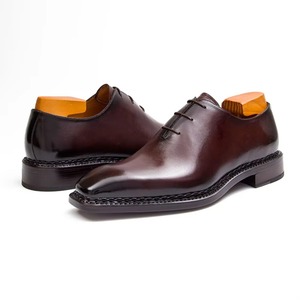 รองเท้าหนังแท้คุณภาพสูงแบบ Goodyear Welted ทนทาน ทำมือ สีน้ำตาลเข้ม สำหรับใส่ทำงาน หรือในโอกาสต่างๆ ดีไซน์หรูหราสำหรับผู้ชาย - Product Image 2