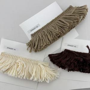 Bordo Ricamato in Tessuto con Nappe Spesse Direttamente dalla Fabbrica - Accessorio per Abbigliamento, Bordatura per Cuscini - Product Image 1