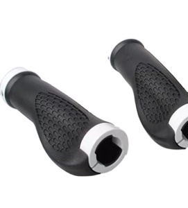 Poignées de vélo de montagne verrouillables en caoutchouc, disponibles en plusieurs couleurs - Product Image 1