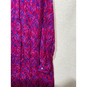 เสื้อเชิ้ตผู้หญิงลายผ้าคลุมไหล่สีชมพูเวเทรสีน้ำเงินเข้ม ไซส์ 46 - Product Image 3
