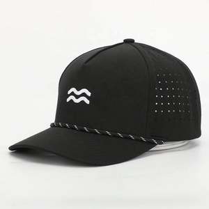 Gorra de Béisbol Deportiva de 5 Paneles con Logotipo Bordado Personalizado al por Mayor, con Orificios Cortados con Láser, Impermeable, Ajustable y de Alta Calidad - Product Image 1