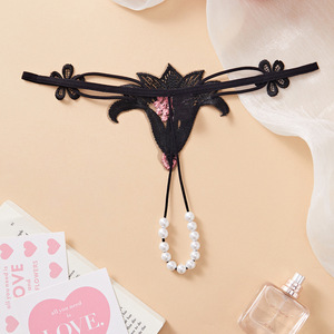 กางเกงในผู้หญิงแบบ Thong สีดำ เอวต่ำ ผลิตจากโพลีเอสเตอร์ ระบายอากาศได้ดี แบบเป้าเปิด ประดับมุก สำหรับผู้ใหญ่ - Product Image 2