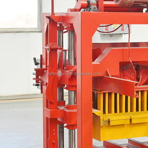 Linea di Produzione di Mattoni in Cemento ad Alta Precisione YAODA QTJ4 35, Macchina per la Fabbricazione di Blocchi Cavi Interbloccanti per Pavimentazione - Product Image 1