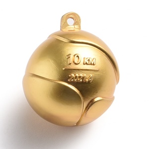 Elegante Collar con Colgante en Forma de Bola, Estilo Moderno, de Alta Calidad, Dorado, Lujoso, Ideal como Regalo o Souvenir - Product Image 6