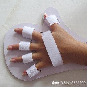 ถุงมือฝึกนิ้วแบบแยกนิ้วทำจากไม้ ยี่ห้อ Tomoyasu สำหรับฟื้นฟูสมรรถภาพมือผู้ป่วยโรคหลอดเลือดสมองและอัมพาตครึ่งซีก - Product Image 4