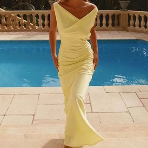 Robe de plage tendance pour femme, personnalisable, OEM, tissée, sexy, pour soirée, écologique et lavable – Nouvelle collection en promotion - Product Image 1