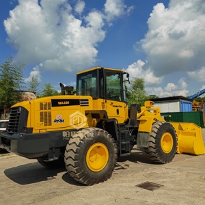 Vente Flash Chargeuse sur pneus Komatsu WA320 d'occasion 5 tonnes, d'origine japonaise, avec moteur diesel Komatsu fiable - Product Image 4