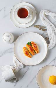 Service de vaisselle en porcelaine de luxe 12 pièces avec bord doré-Assiettes en céramique Bols pour restaurant maison hôtel Vaisselle élégante - Product Image 4