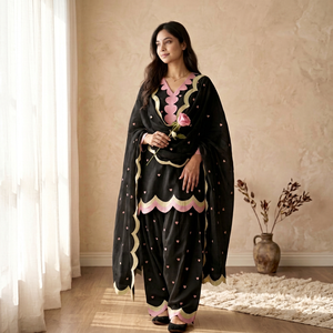 Women's <b>Black</b> Pink Heart Print Floor-Length Traditional Indian <b>Pakistani</b> <b>Dress</b> Set Loose Fit Casual Wear Rayon Material - Product Image 1