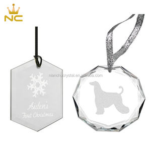 Atado 1st Santa Comunión personalizada Regalo de cristal Corazón Memorial Adornos de Navidad de cristal redondo - Product Image 2