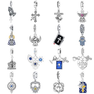 Pulsera de latón con diseño de cruz, con motivo de ángel; estilo clásico, unisex, moderno y personalizable. - Product Image 1