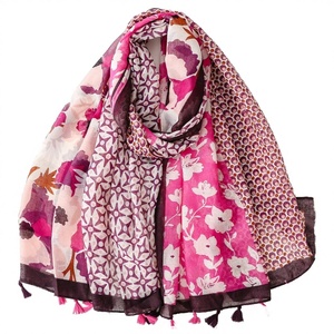 Pañuelo Hijab de Poliéster Estilo Étnico para Mujer, Lazos Largos con Diseño de Hojas, para Viajes de Invierno, Secado Rápido y Transpirable - Product Image 4