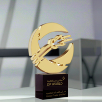 Placa de Trofeo de Aniversario Redonda Moderna Personalizada, Chapada en Oro, con Base de Cristal Negro para Adornos de Escritorio