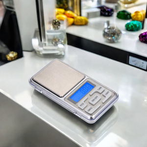 เครื่องชั่งดิจิตอลแบบพกพา ดีไซน์ใหม่ ยี่ห้อ CE& RoHS หน้าจอ LCD ขนาดเล็ก สำหรับชั่งเครื่องประดับ ชั่งน้ำหนักได้แม่นยำ 0.01 กรัม รูปทรงพวงกุญแจ - Product Image 4