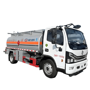 Camión Cisterna Dongfeng 4x2 <span class=keywords><strong>de</strong></span> 8500L para Transporte <span class=keywords><strong>de</strong></span> Petróleo, Diésel y Gasolina - Product Image 1