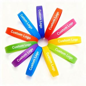 Bracelets en caoutchouc personnalisés avec logo en relief pour la collecte de fonds scolaire, bracelets en silicone - Product Image 1