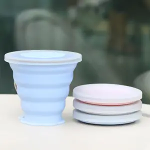 휴대용 포켓 접을 수있는 컵 재사용 가능한 실리콘 커피 컵 컵 마시는 머그잔