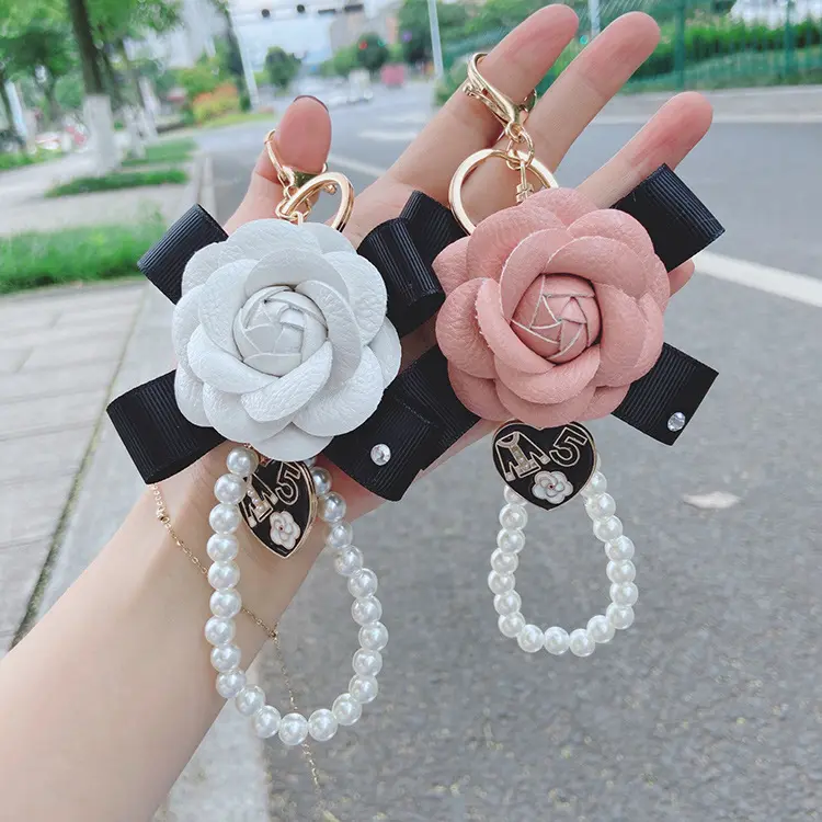 Lilangda Hot Selling Fashion Camellia Style Key Holder PU Leather Rose Flower Key chain camellia flower bag charm keychain