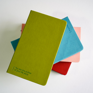Personalizar 100% cuero PU Tapa dura 2025 B6 diario planificador más fresco mínimo Delgado gratitud escribir pensamientos A5 100gsm hecho - Product Image 3