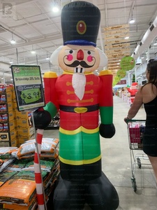 Modèle de soldats Casse-Noisette de la Garde Royale gonflables géants de 4 m pour centres commerciaux, décorations de Noël en extérieur, bord de route, fêtes et événements promotionnels - Product Image 6