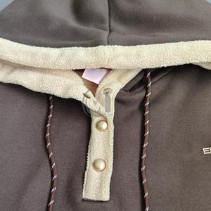 Sudadera con Capucha Personalizada Antiestática, Color Marrón Oscuro, de Forro Polar de Peso Medio para Invierno, con Cordón Ajustable, Bordado, Estilo Holgado, Informal para <span class=keywords><strong>Hombre</strong></span> - Product Image 3